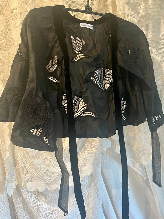 Short Black Cape with Lace and Velvet