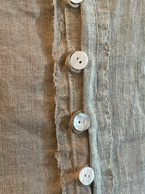 UPCYCLED COTTAGE BLOUSE IN LINEN AND LACE