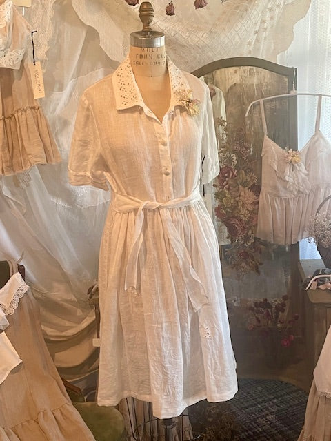Simple Linen Dress with Antique Lace Collar