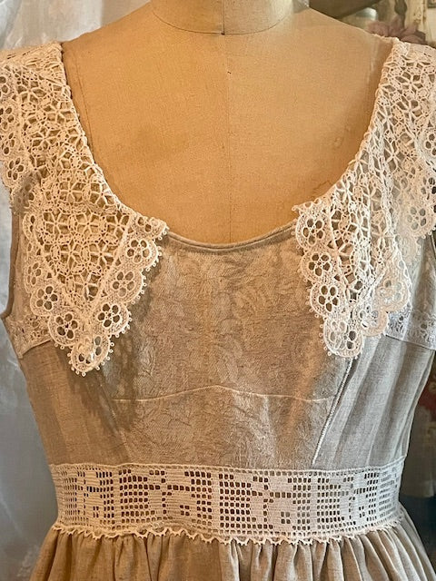 UPCYCLED LINEN DRESS WITH ANTIQUE LACE COLLAR