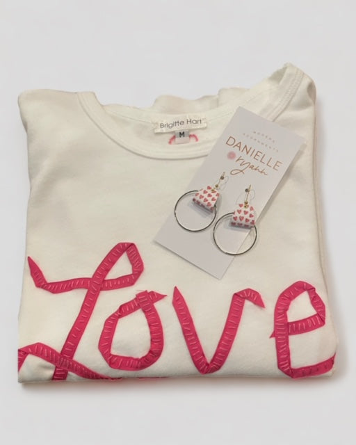 EMBROIDERED TEE -  LOVE RIBBON APPLIQUE - Little Boy Style