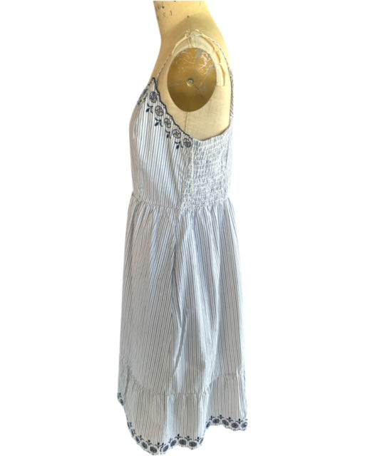 White Cotton Pin Striped Dress with border anglaise - Madewell - Size 10 - previously loved
