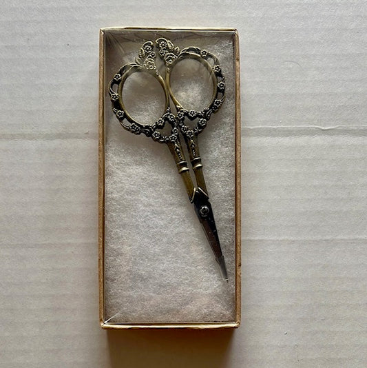 Victorian Engraved Embroidery Scissors