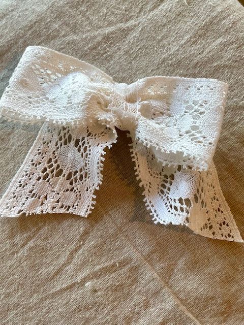 Vintage Lace Bow Hair Clip - White